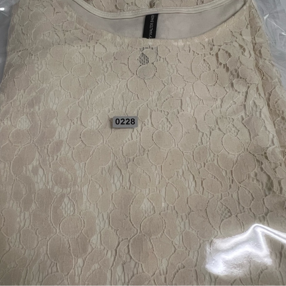 W118 by Walter Baker Cream Lace Shift Dress- Size Small - Picture 9 of 9
